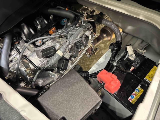 ハイゼットカーゴDXキーレスエントリー マニュアルエアコン 運転席・助手席パワーウインドウ オートライト ハンド式サイドブレーキ ハロゲンヘッドライト アイドリングストップ機能 テンパータイヤ(広島県)の中古車