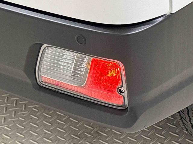 ハイゼットカーゴDXキーレスエントリー マニュアルエアコン 運転席・助手席パワーウインドウ オートライト ハンド式サイドブレーキ ハロゲンヘッドライト アイドリングストップ機能 テンパータイヤ(広島県)の中古車