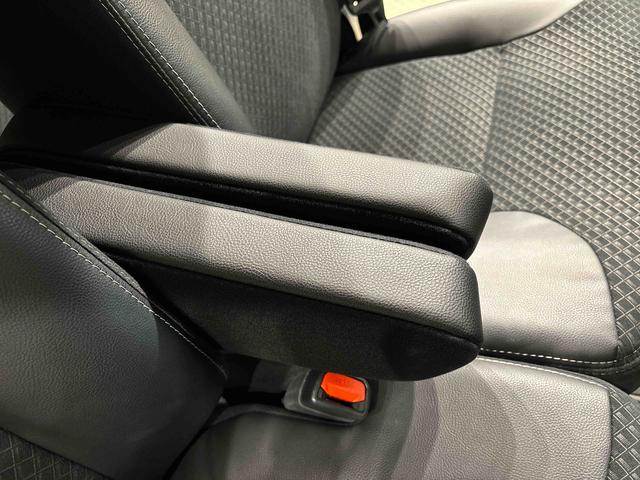 タントカスタムＲＳスタイルセレクション　カーナビ　バックモニターＥＴＣ　ドライブレコーダー　電動パーキングブレーキ　ＬＥＤヘッドライト・フォグランプ後席両側パワースライドドア　運転席・助手席シートヒーター　サイドエアバッグ　オートエアコン　オートライト　キーフリー（広島県）の中古車