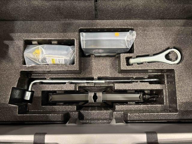 タフトＧターボ　ダーククロムベンチャー　令和７年　未走行スカイフィールトップ　クロムパック　メッキパック　シルバーアンダーガーニッシュ　インテリアアクセント　ＬＥＤオートハイビーム＆フォグランプ　電動パーキングブレーキ　バックカメラ　アルミホイール（広島県）の中古車