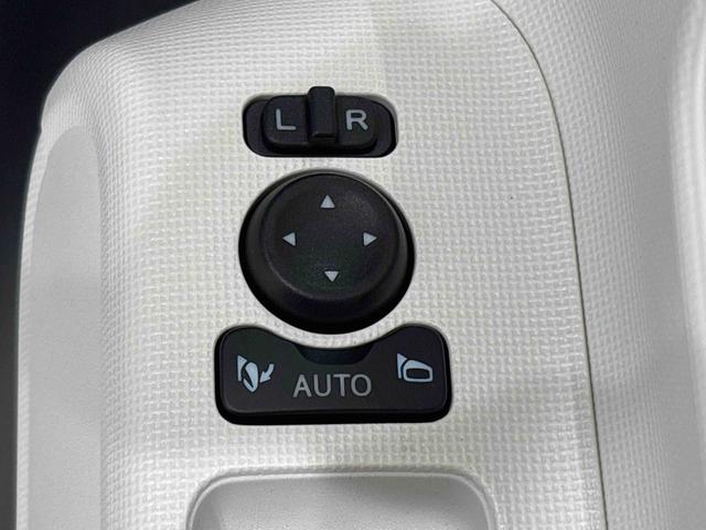 ムーヴキャンバスストライプスＧ　バックモニター対応カメラ　シートヒーターＬＥＤオートライト・フォグランプ　電動パーキングブレーキ　プッシュボタンスタート　セキュリティアラーム　バックカメラ　両側パワースライドドアウエルカムオープン機能　オート電動格納式ドアミラー（広島県）の中古車