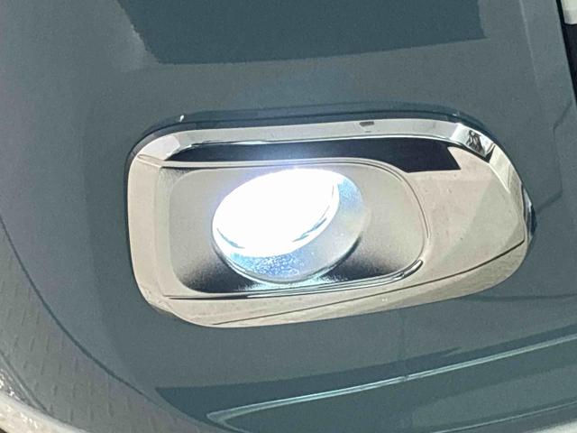 ムーヴキャンバスストライプスＧ　バックモニター対応カメラ　シートヒーターＬＥＤオートライト・フォグランプ　電動パーキングブレーキ　プッシュボタンスタート　セキュリティアラーム　バックカメラ　両側パワースライドドアウエルカムオープン機能　オート電動格納式ドアミラー（広島県）の中古車