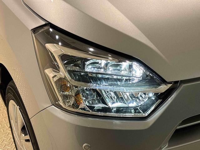 ミライースX SAIII バックカメラ LEDヘッドライト付電動格納式ドアミラー パワーウィンドウ リヤワイパー オートライト オートハイビーム 前後コーナーセンサー リヤスモークガラス キーレスエントリーシステム オーディオレス マニュアルエアコン(広島県)の中古車