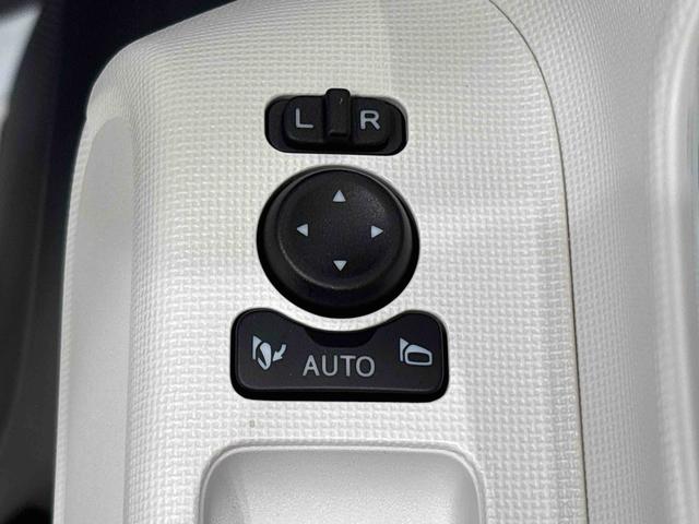 ムーヴキャンバスストライプスＧ　バックモニター対応カメラ　シートヒーターＬＥＤオートライト・フォグランプ　電動パーキングブレーキ　プッシュボタンスタート　セキュリティアラーム　バックカメラ　両側パワースライドドアウエルカムオープン機能　オート電動格納式ドアミラー（広島県）の中古車