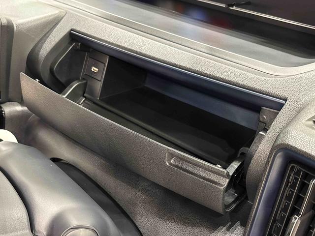 タントカスタムＲＳ　令和７年式　未走行車　保証継承ＬＥＤオートライト　パワースライドドアウェルカムオープン機能　電動パーキングブレーキ　運転席助手席シートヒーター　アルミホイール　キーフリーシステム　　オート電動格納式ドアミラー（広島県）の中古車