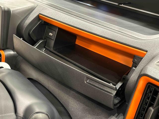 タントファンクロスターボ　後席両側パワースライドドア　キーフリーバックモニター　オートエアコン　電動パーキングブレーキ　運転席・助手席シートヒーター　オートエアコン　サイドエアバッグ　ＬＥＤヘッドライト・フォグランプ　純正１５インチアルミホイール（広島県）の中古車