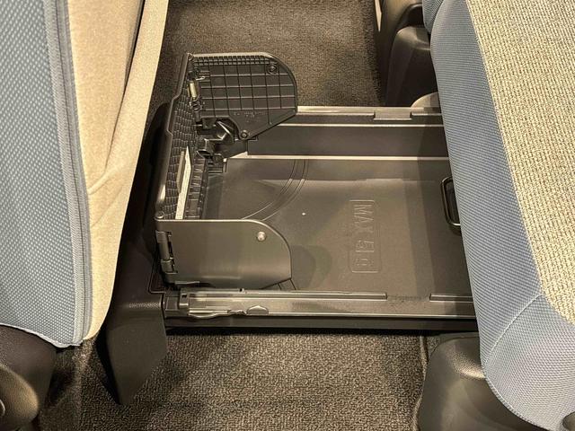 ムーヴキャンバスストライプスＧナビ　バックモニター　ＥＴＣ　ＬＥＤオートライト・フォグランプ　電動パーキングブレーキ　プッシュボタンスタート　セキュリティアラーム　両側パワースライドドアウエルカム　オート電動格納式ドアミラー（広島県）の中古車