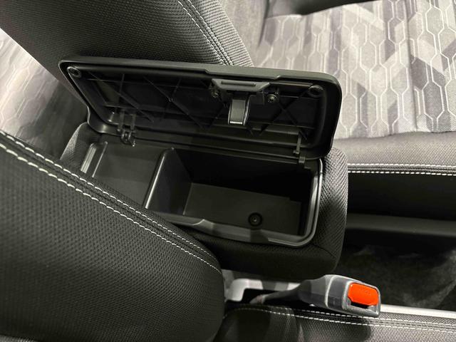 タフトGターボクロムベンチャー 純正ナビ ETC バックモニター車検整備 スカイフィールトップ クロムパック メッキパック シルバーアンダーガーニッシュ インテリアアクセント LEDオートハイビーム&フォグランプ 電動パーキングブレーキ バックカメラ(広島県)の中古車