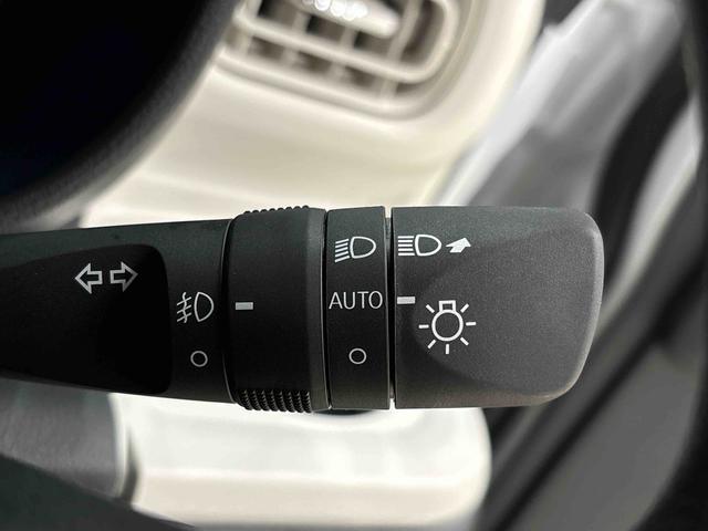 ムーヴキャンバスストライプスＧ　バックモニター対応カメラ　シートヒーターＬＥＤオートライト・フォグランプ　電動パーキングブレーキ　プッシュボタンスタート　セキュリティアラーム　バックカメラ　両側パワースライドドアウエルカムオープン機能　オート電動格納式ドアミラー（広島県）の中古車