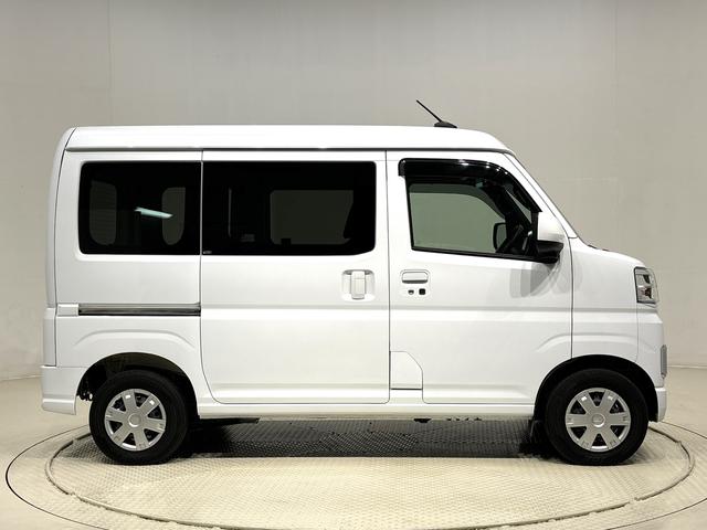 ハイゼットカーゴクルーズ ナビゲーション ETC ドライブレコーダーLEDヘッドランプ 電動格納式カラードドアミラー トップシェイドガラス プッシュボタンスタート フルホイールキャップ コーナーセンサー(広島県)の中古車