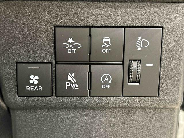 ハイゼットカーゴＤＸ　４ＷＤ　ＡＭ／ＦＭラジオ　ハロゲンヘッドライトマニュアルエアコン　リヤヒーター　オートライト　リヤワイパー　スペアタイヤ　キーレスエントリー　アイドリングストップ機能　運転席・助手席パワーウィンドウ（広島県）の中古車