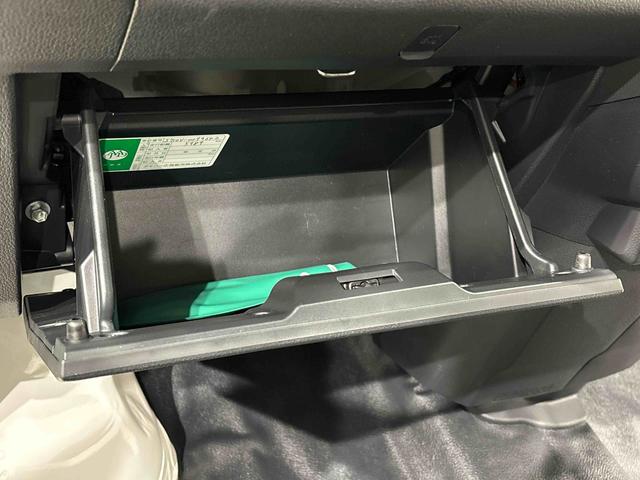 ハイゼットカーゴＤＸ　４ＷＤ　ＡＭ／ＦＭラジオ　ハロゲンヘッドライトマニュアルエアコン　リヤヒーター　オートライト　リヤワイパー　スペアタイヤ　キーレスエントリー　アイドリングストップ機能　運転席・助手席パワーウィンドウ（広島県）の中古車