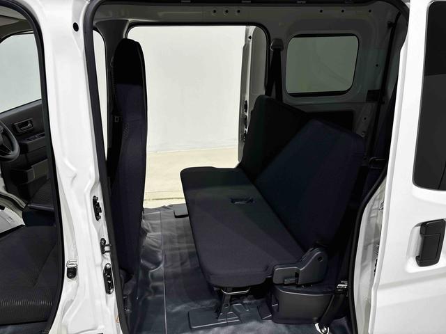 ハイゼットカーゴＤＸ　４ＷＤ　ＡＭ／ＦＭラジオ　ハロゲンヘッドライトマニュアルエアコン　リヤヒーター　オートライト　リヤワイパー　スペアタイヤ　キーレスエントリー　アイドリングストップ機能　運転席・助手席パワーウィンドウ（広島県）の中古車