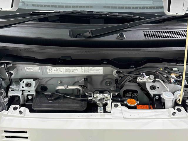 ハイゼットカーゴＤＸ　４ＷＤ　ＡＭ／ＦＭラジオ　ハロゲンヘッドライトマニュアルエアコン　リヤヒーター　オートライト　リヤワイパー　スペアタイヤ　キーレスエントリー　アイドリングストップ機能　運転席・助手席パワーウィンドウ（広島県）の中古車