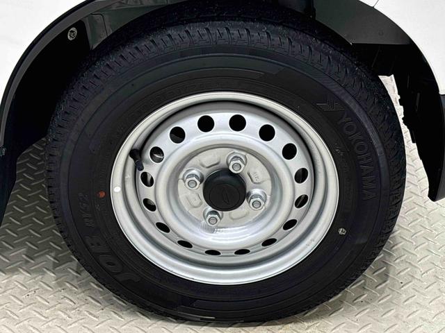 ハイゼットカーゴＤＸ　４ＷＤ　ＡＭ／ＦＭラジオ　ハロゲンヘッドライトマニュアルエアコン　リヤヒーター　オートライト　リヤワイパー　スペアタイヤ　キーレスエントリー　アイドリングストップ機能　運転席・助手席パワーウィンドウ（広島県）の中古車