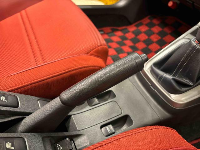 コペンセロ電動開閉式ルーフ LEDヘッドランプ ハロゲンフォグランプ 16インチタイヤ&アルミホイール プッシュボタンスタート セキュリティアラーム スタビライザー(フロント・リヤ)(広島県)の中古車