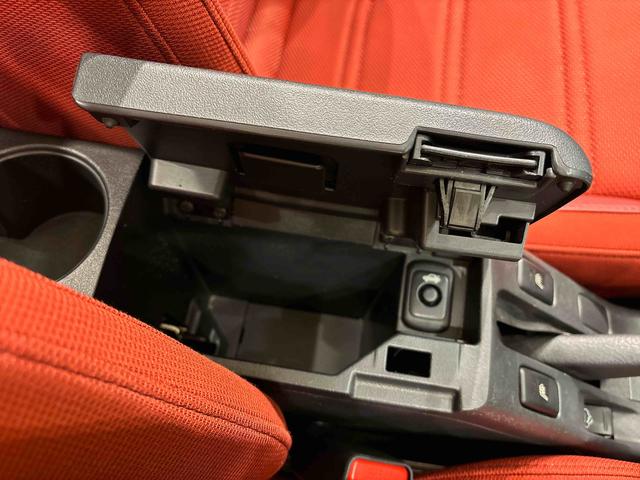 コペンセロ電動開閉式ルーフ LEDヘッドランプ ハロゲンフォグランプ 16インチタイヤ&アルミホイール プッシュボタンスタート セキュリティアラーム スタビライザー(フロント・リヤ)(広島県)の中古車