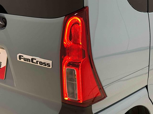 タントファンクロスターボ　バックモニター対応カメラ　シートヒーターＬＥＤオートライト　パワースライドドアウェルカムオープン機能　電動パーキングブレーキ　運転席助手席シートヒーター　アルミホイール　キーフリーシステム　　オート電動格納式ドアミラー（広島県）の中古車