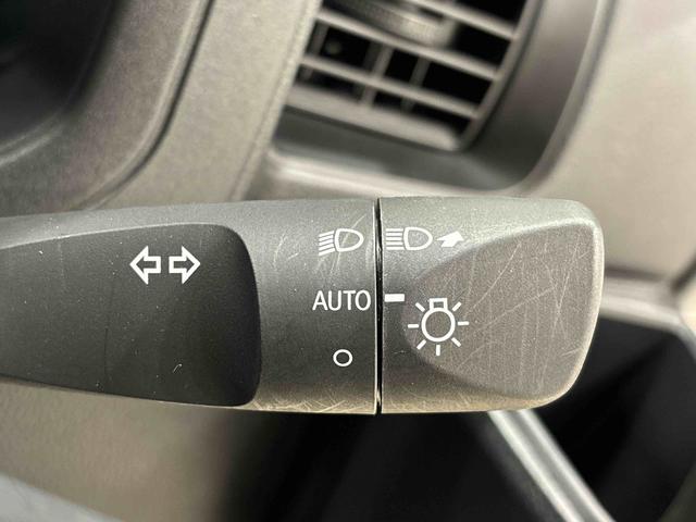 ハイゼットカーゴDX 4WD マニュアルエアコン AM/FMラジオLEDヘッドランプ トップシェイドガラス コーナーセンサー オーバーヘッドシェルフ フロントドアパワーウインドウ キーレスエントリー AM/FMラジオ テンパータイヤ スチールホイール(広島県)の中古車