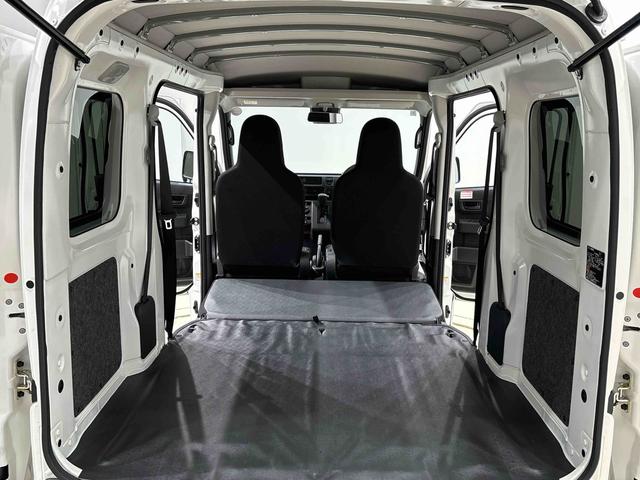 ハイゼットカーゴDX 4WD マニュアルエアコン AM/FMラジオLEDヘッドランプ トップシェイドガラス コーナーセンサー オーバーヘッドシェルフ フロントドアパワーウインドウ キーレスエントリー AM/FMラジオ テンパータイヤ スチールホイール(広島県)の中古車