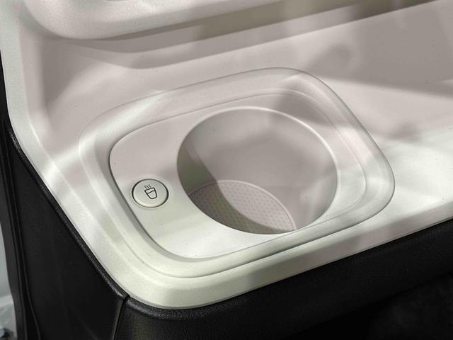 ムーヴキャンバスストライプスＧ　バックモニター　両側シートヒーターＬＥＤオートライト・フォグランプ　電動パーキングブレーキ　プッシュボタンスタート　セキュリティアラーム　バックカメラ　両側パワースライドドアウエルカムオープン機能　オート電動格納式ドアミラー（広島県）の中古車