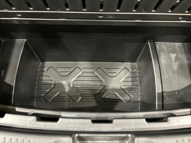 クロスビーハイブリッドＭＺ　ナビ・全方位カメラ・ＥＴＣスズキセーフティ・運転性シートヒーター・オートエアコン・オートライト・パワーウィンドウ・多収納・サイドエアバック・セキュリティアラーム・シートテーブル・キーフリー・ターンランプ付きドアミラー・フォグ（広島県）の中古車