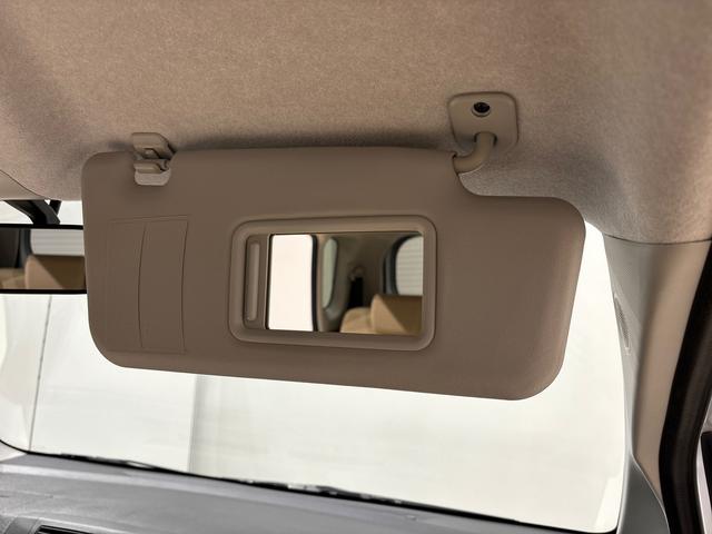 ムーヴＬ　ＳＡ純正ナビゲーション　バックモニター　運転席側シートリフター　電動格納ドアミラー　盗難防止警報アラーム　マニュアルエアコン　キーレスエントリー（広島県）の中古車