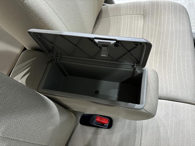 ムーヴＬ　ＳＡ純正ナビゲーション　バックモニター　運転席側シートリフター　電動格納ドアミラー　盗難防止警報アラーム　マニュアルエアコン　キーレスエントリー（広島県）の中古車