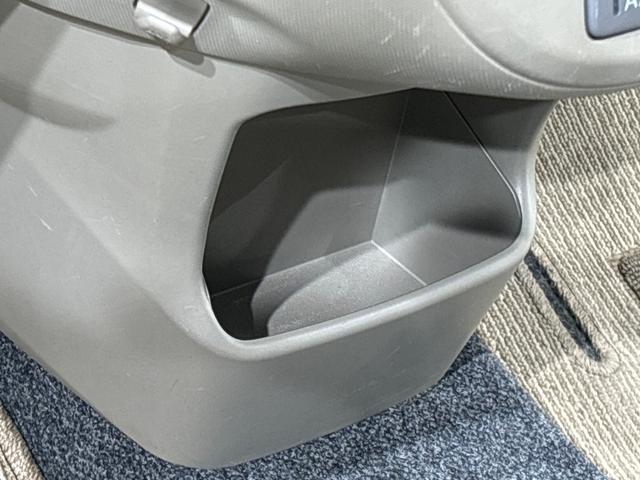 ムーヴＬ　ＳＡ純正ナビゲーション　バックモニター　運転席側シートリフター　電動格納ドアミラー　盗難防止警報アラーム　マニュアルエアコン　キーレスエントリー（広島県）の中古車