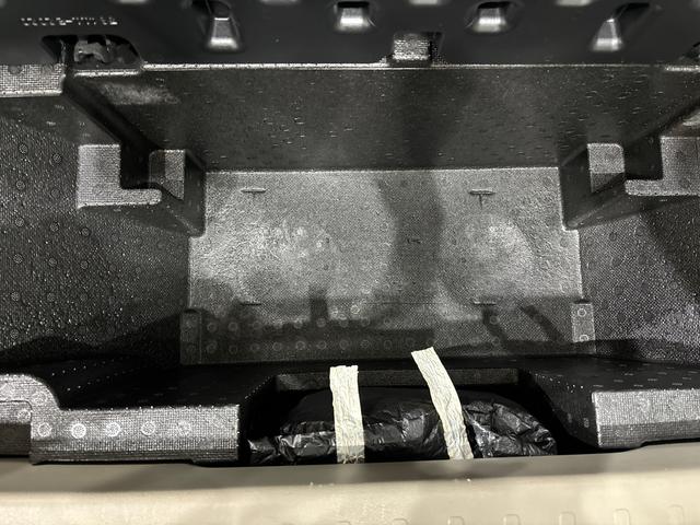 ムーヴＬ　ＳＡ純正ナビゲーション　バックモニター　運転席側シートリフター　電動格納ドアミラー　盗難防止警報アラーム　マニュアルエアコン　キーレスエントリー（広島県）の中古車