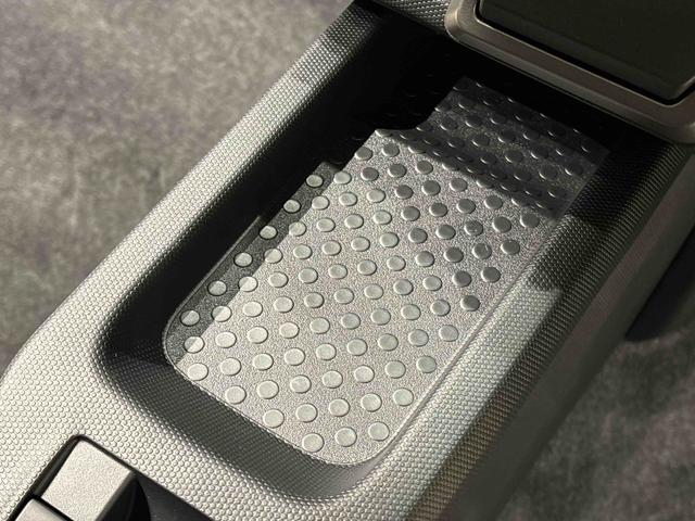 タフトＧターボ　クロムベンチャースカイフィールトップ　クロムパック　メッキパック　シルバーアンダーガーニッシュ　インテリアアクセント　ＬＥＤオートハイビーム＆フォグランプ　電動パーキングブレーキ　バックカメラ　アルミホイール（広島県）の中古車