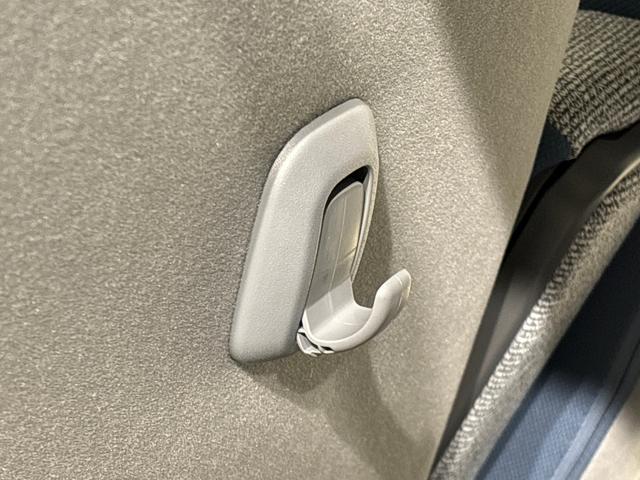 ムーヴキャンバスストライプスG バックモニター対応カメラ シートヒーターLEDオートライト・フォグランプ 電動パーキングブレーキ プッシュボタンスタート セキュリティアラーム バックカメラ 両側パワースライドドアウエルカムオープン機能 オート電動格納式ドアミラー(広島県)の中古車