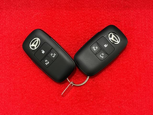 ムーヴキャンバスストライプスG バックモニター対応カメラ シートヒーターLEDオートライト・フォグランプ 電動パーキングブレーキ プッシュボタンスタート セキュリティアラーム バックカメラ 両側パワースライドドアウエルカムオープン機能 オート電動格納式ドアミラー(広島県)の中古車