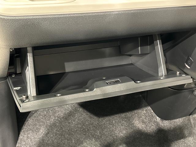 ムーヴキャンバスストライプスＧ　バックモニター対応　電動パーキングブレーキＬＥＤオートライト・フォグランプ　電動パーキングブレーキ　プッシュボタンスタート　セキュリティアラーム　バックカメラ　両側パワースライドドアウエルカムオープン機能　オート電動格納式ドアミラー（広島県）の中古車