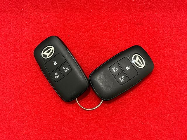 ムーヴキャンバスストライプスＧ　バックモニター対応　電動パーキングブレーキＬＥＤオートライト・フォグランプ　電動パーキングブレーキ　プッシュボタンスタート　セキュリティアラーム　バックカメラ　両側パワースライドドアウエルカムオープン機能　オート電動格納式ドアミラー（広島県）の中古車