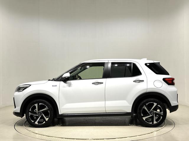 ロッキープレミアムＧ　ＨＥＶ　バックモニター対応カメラＬＥＤヘッドランプ・フォグランプ　全車速追従機能付アダプティブクルーズコントロール　レーンキープコントロール　ブラインドスポットモニター　１７インチアルミホイール　シートヒーター（広島県）の中古車
