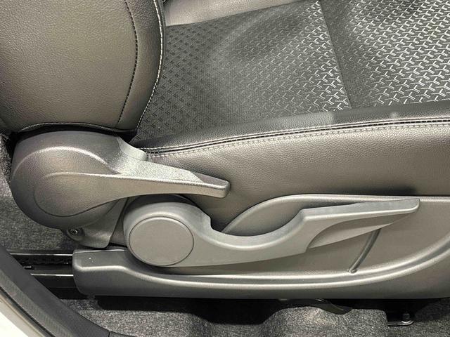 ロッキープレミアムＧ　ＨＥＶ　バックモニター対応カメラＬＥＤヘッドランプ・フォグランプ　全車速追従機能付アダプティブクルーズコントロール　レーンキープコントロール　ブラインドスポットモニター　１７インチアルミホイール　シートヒーター（広島県）の中古車