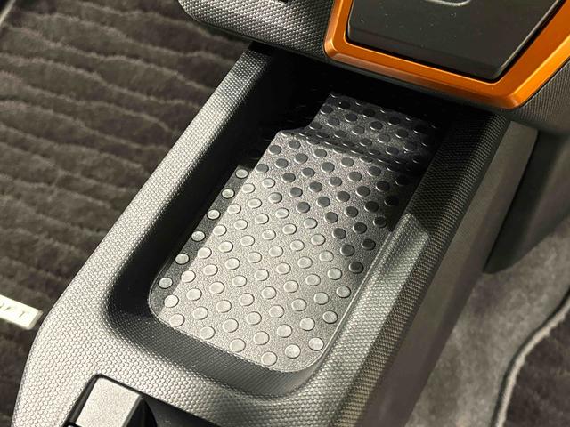 タフトG スタイルパック(ブラック) ダークブラックメッキスカイフィールトップ LEDオートライト オートハイビーム 運転席/助手席シートヒーター プッシュボタンスタート キーフリーシステム 電動パーキングブレーキ バックカメラ アルミホイール(広島県)の中古車