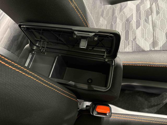 タフトG スタイルパック(ブラック) ダークブラックメッキスカイフィールトップ LEDオートライト オートハイビーム 運転席/助手席シートヒーター プッシュボタンスタート キーフリーシステム 電動パーキングブレーキ バックカメラ アルミホイール(広島県)の中古車