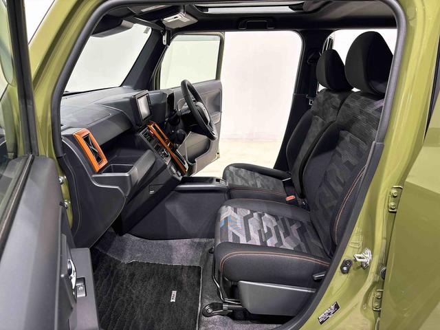 タフトG スタイルパック(ブラック) ダークブラックメッキスカイフィールトップ LEDオートライト オートハイビーム 運転席/助手席シートヒーター プッシュボタンスタート キーフリーシステム 電動パーキングブレーキ バックカメラ アルミホイール(広島県)の中古車