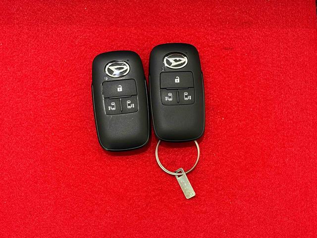 ムーヴキャンバスストライプスＧ　２トーンカラー　バックカメラ付ＬＥＤオートライト・フォグランプ　電動パーキングブレーキ　プッシュボタンスタート　セキュリティアラーム　バックカメラ　両側パワースライドドアウエルカムオープン機能　オート電動格納式ドアミラー（広島県）の中古車