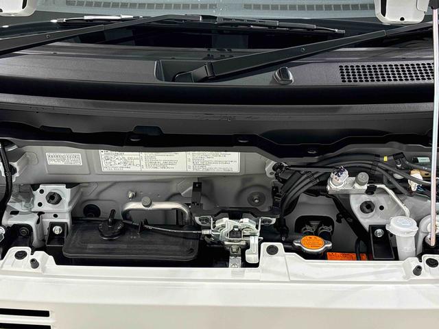 ハイゼットカーゴDXキーレスエントリー マニュアルエアコン 運転席・助手席パワーウインドウ オートライト ハンド式サイドブレーキ ハロゲンヘッドライト アイドリングストップ機能 テンパータイヤ(広島県)の中古車