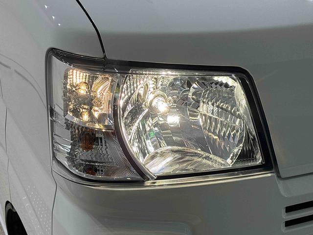 ハイゼットカーゴDXキーレスエントリー マニュアルエアコン 運転席・助手席パワーウインドウ オートライト ハンド式サイドブレーキ ハロゲンヘッドライト アイドリングストップ機能 テンパータイヤ(広島県)の中古車