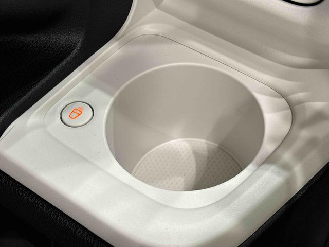 ムーヴキャンバスストライプスGターボ 全車速追従機能付ACC純正ナビ装着用アップグレードパック 運転席・助手席シートヒーター 両側電動スライドドア 電動パーキングブレーキ オートブレーキホールド機能 運転席シートリフター チルトステアリング キーフリーシステム(広島県)の中古車