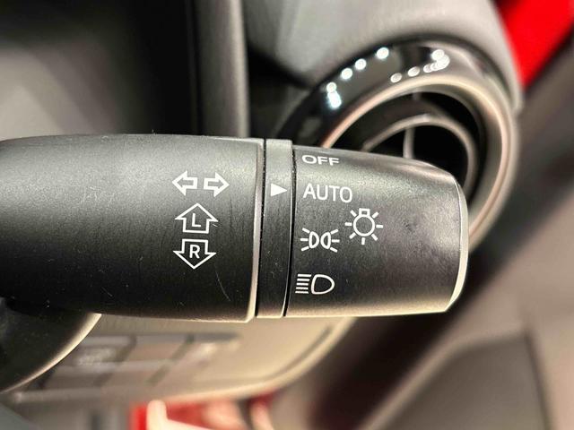 デミオ１３Ｓナビゲーション　バックカメラ　ＥＴＣ　オートエアコン　オートライト　電動格納式ドアミラー　プッシュスタート　シートヒーターシートリフター（広島県）の中古車