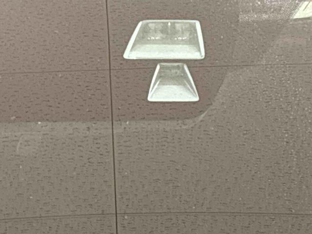 デミオ１３Ｓナビゲーション　バックカメラ　ＥＴＣ　オートエアコン　オートライト　電動格納式ドアミラー　プッシュスタート　シートヒーターシートリフター（広島県）の中古車