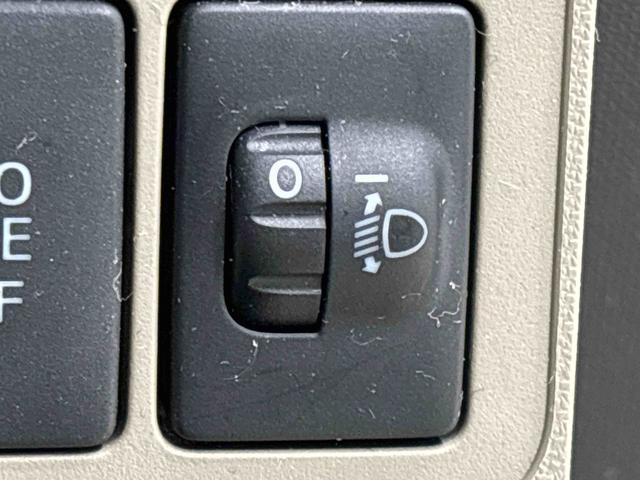 ムーヴＬ　ＳＡ社外ナビゲーション　キーレスエントリー　アイドリングストップ　シートリフター　電動格納式ドアミラー　マニュアルエアコン　セキュリティーアラーム（広島県）の中古車