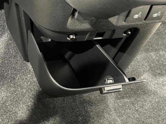 ムーヴキャンバスストライプスＧ　２トーンカラー　バックカメラ付ＬＥＤオートライト・フォグランプ　電動パーキングブレーキ　プッシュボタンスタート　セキュリティアラーム　バックカメラ　両側パワースライドドアウエルカムオープン機能　オート電動格納式ドアミラー（広島県）の中古車