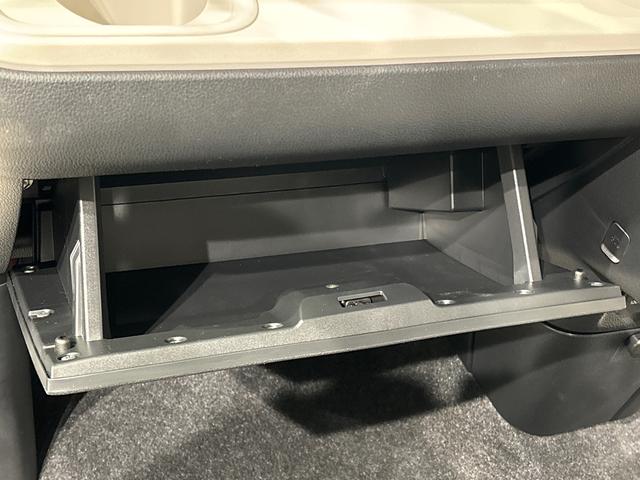 ムーヴキャンバスストライプスＧ　２トーンカラー　バックカメラ付ＬＥＤオートライト・フォグランプ　電動パーキングブレーキ　プッシュボタンスタート　セキュリティアラーム　バックカメラ　両側パワースライドドアウエルカムオープン機能　オート電動格納式ドアミラー（広島県）の中古車