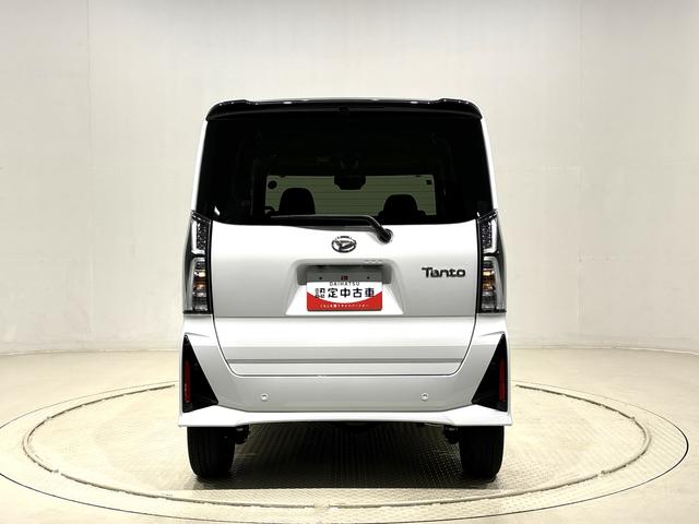 タントカスタムＲＳ　バックカメラ　ステアリングスイッチＬＥＤオートライト　パワースライドドアウェルカムオープン機能　電動パーキングブレーキ　運転席助手席シートヒーター　アルミホイール　キーフリーシステム　　オート電動格納式ドアミラー　オートエアコン（広島県）の中古車